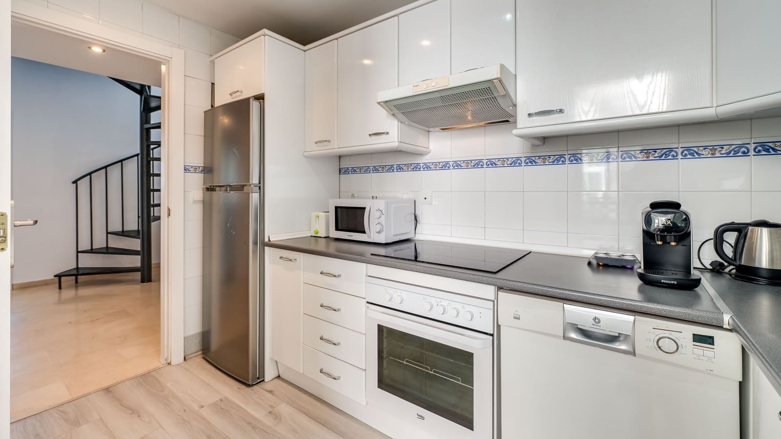 3 Zimmer Apartment zu verkaufen in Puerto Banus mit Pool - 850.000 € (Ref: 9244328)