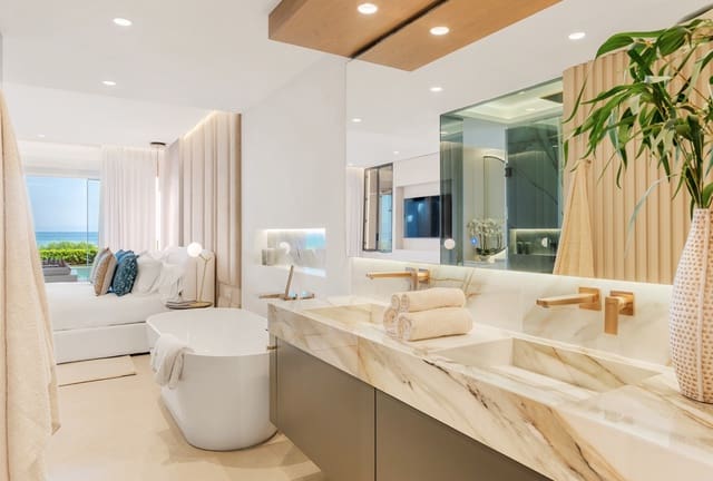 4 chambre Appartement à vendre à New Golden Mile, Estepona avec piscine garage - 3 995 000 € (Ref: 9244329)