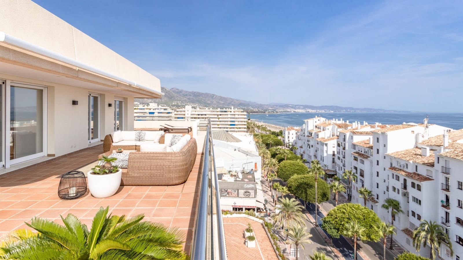 3 Zimmer Penthouse zu verkaufen in Marbella mit Pool Garage - 2.300.000 € (Ref: 9244333)