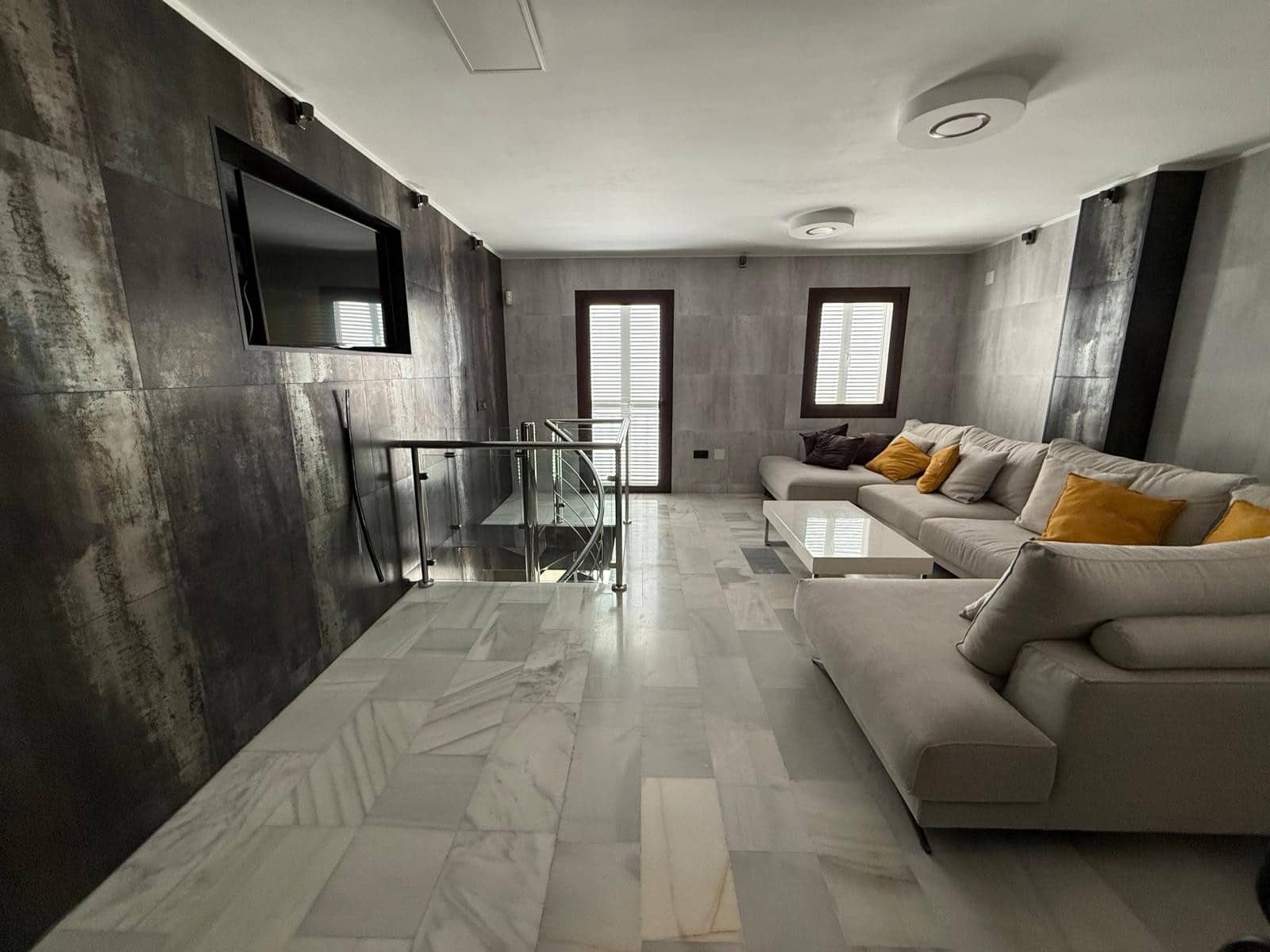 2 sovrum Lägenhet till salu i Puerto Banus - 505 000 € (Ref: 9244334)