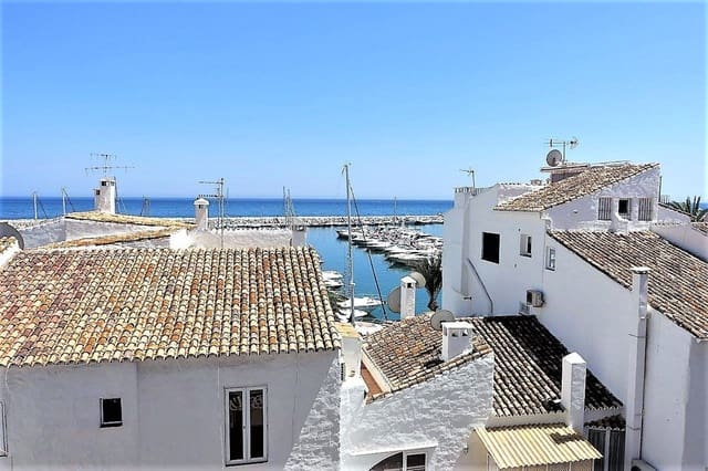 2 soveværelse Lejlighed til salg i Puerto Banus, Marbella - € 505.000 (Ref: 9244334)