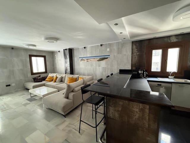 2 soveværelse Lejlighed til salg i Puerto Banus, Marbella - € 505.000 (Ref: 9244334)