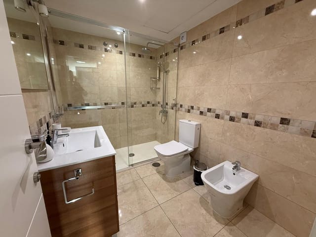 2 soveværelse Lejlighed til salg i Puerto Banus, Marbella - € 505.000 (Ref: 9244334)