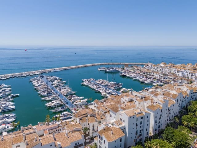 2 soveværelse Lejlighed til salg i Puerto Banus, Marbella - € 505.000 (Ref: 9244334)