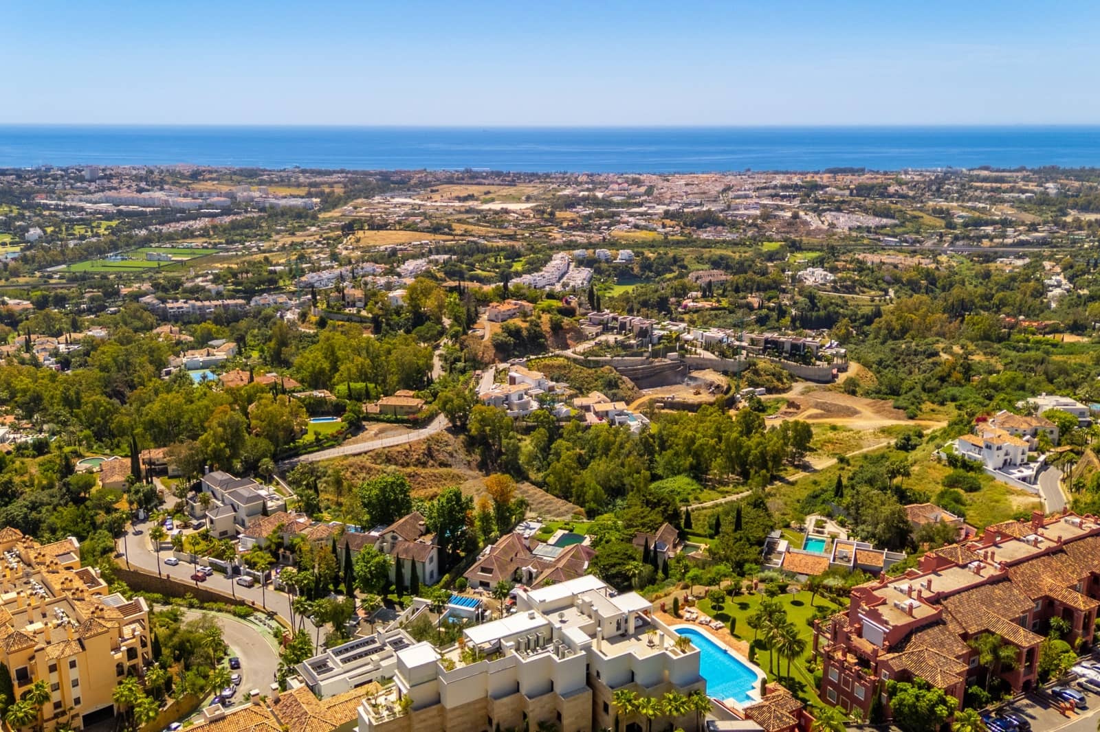 3 quarto Apartamento para venda em La Quinta com piscina garagem - 2 150 000 € (Ref: 9244336)