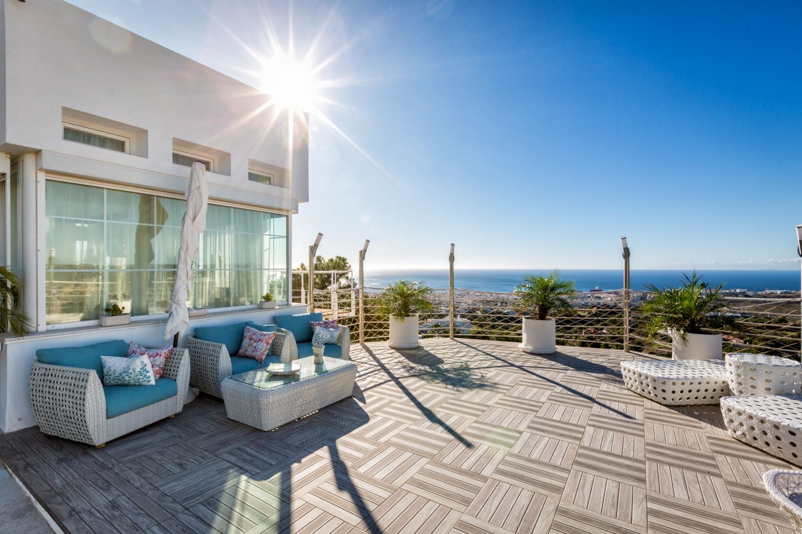 7 soveværelse Villa til salg i Estepona med swimmingpool garage - € 3.990.000 (Ref: 9244339)