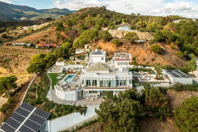 7 soveværelse Villa til salg i Altos de Estepona, Estepona med swimmingpool garage - € 3.990.000 (Ref: 9244339)