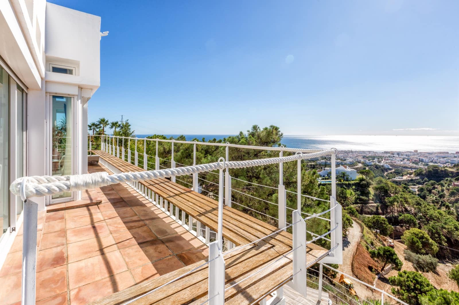 7 soveværelse Villa til salg i Estepona med swimmingpool garage - € 3.990.000 (Ref: 9244339)