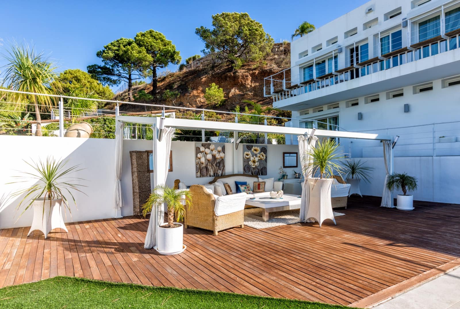 7 soveværelse Villa til salg i Estepona med swimmingpool garage - € 3.990.000 (Ref: 9244339)