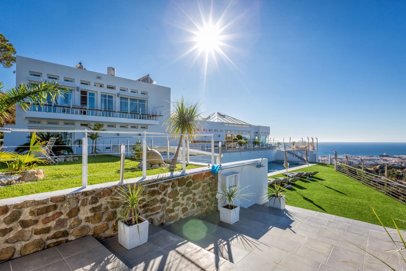 7 bedroom Villa for sale in Estepona with pool garage - € 3,600,000 (Ref: 9244339)