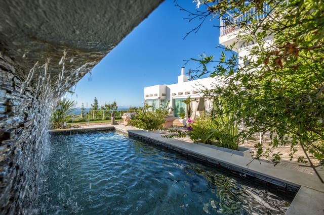 7 bedroom Villa for sale in Altos de Estepona, Estepona with pool garage - € 3,600,000 (Ref: 9244339)