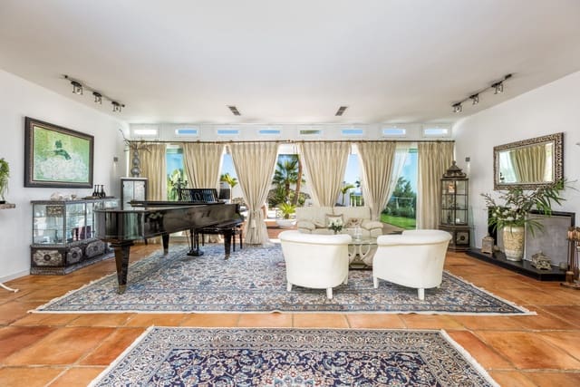 7 bedroom Villa for sale in Altos de Estepona, Estepona with pool garage - € 3,600,000 (Ref: 9244339)