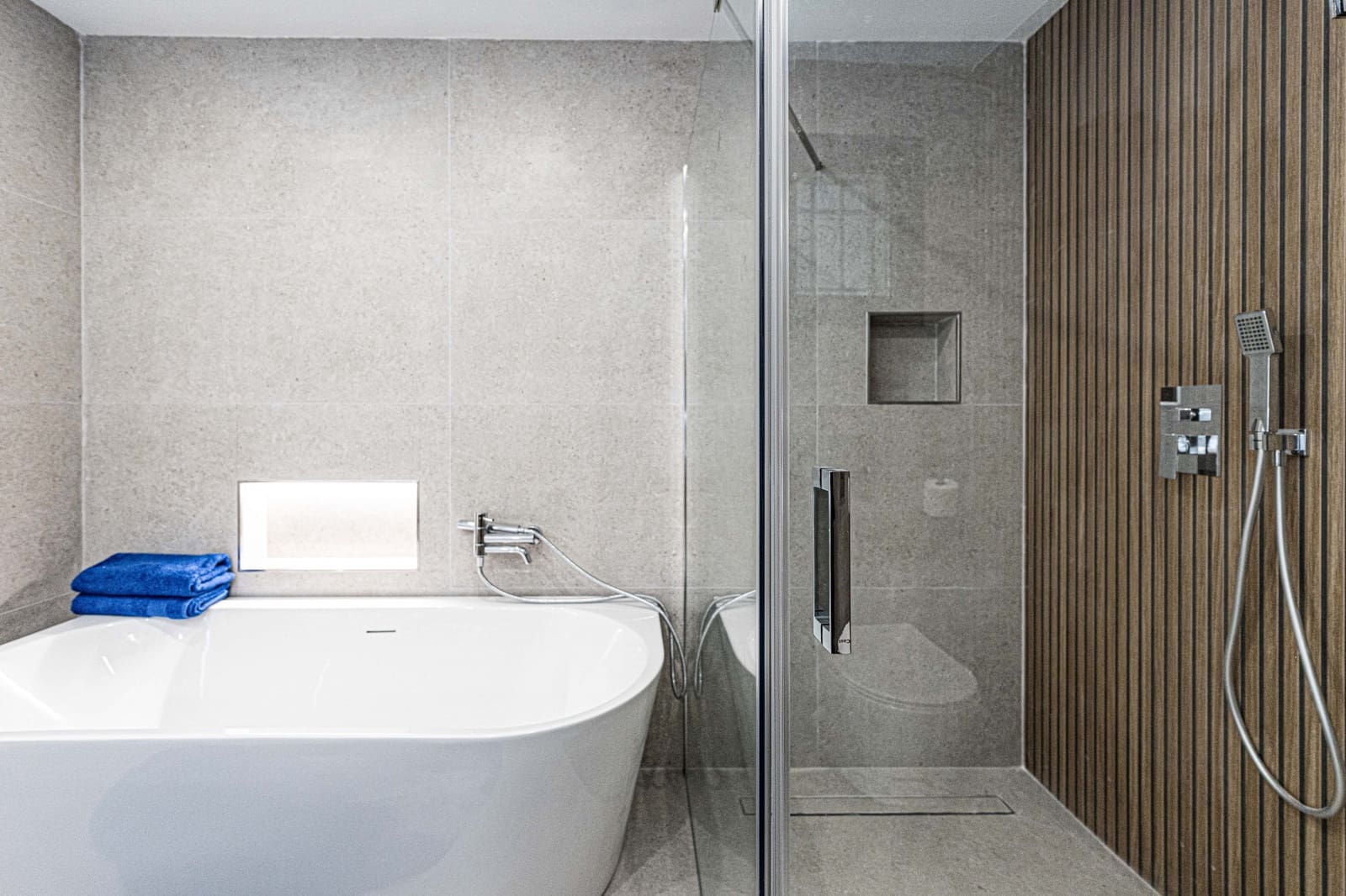 3 bedroom Apartment for sale in San Pedro de Alcantara with pool garage - € 790,000 (Ref: 9244340)