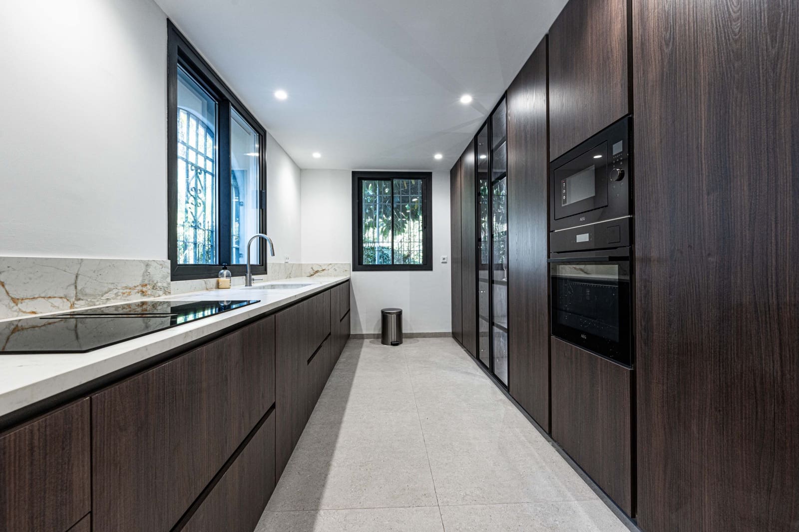 3 bedroom Apartment for sale in San Pedro de Alcantara with pool garage - € 790,000 (Ref: 9244340)