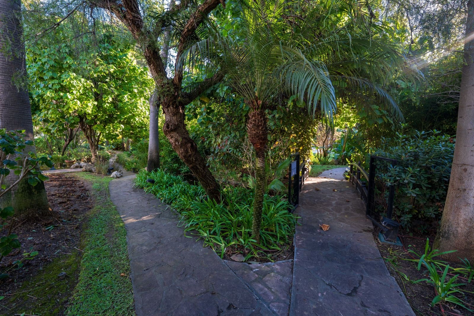 3 bedroom Apartment for sale in San Pedro de Alcantara with pool garage - € 790,000 (Ref: 9244340)