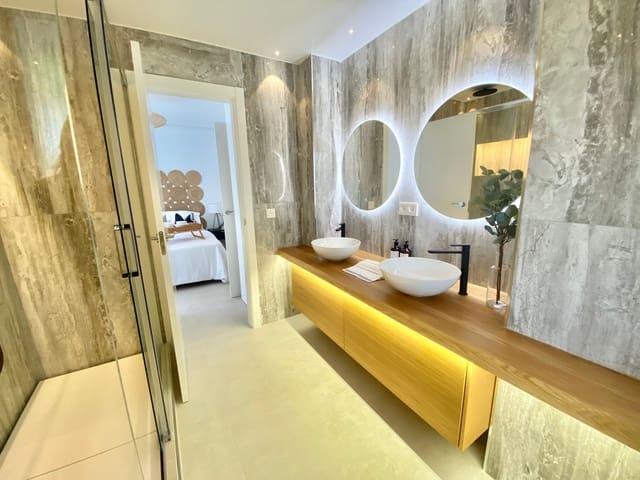 4 chambre Penthouse à vendre à La Quinta, Benahavís avec piscine garage - 800 000 € (Ref: 9244341)