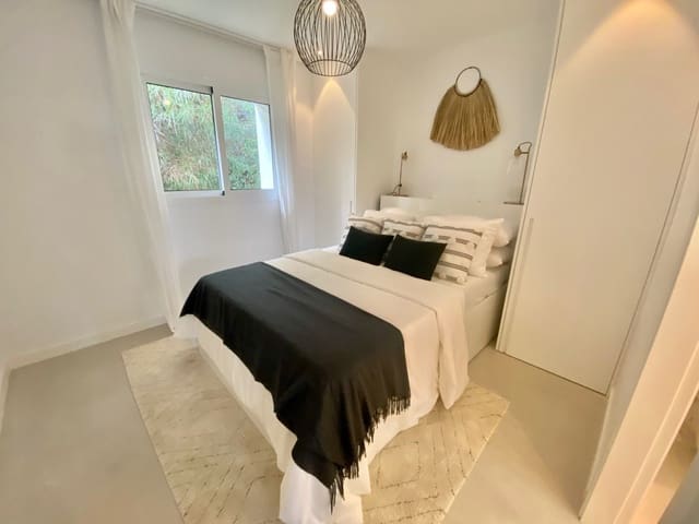 4 chambre Penthouse à vendre à La Quinta, Benahavís avec piscine garage - 800 000 € (Ref: 9244341)