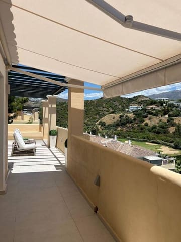 4 chambre Penthouse à vendre à La Quinta, Benahavís avec piscine garage - 800 000 € (Ref: 9244341)