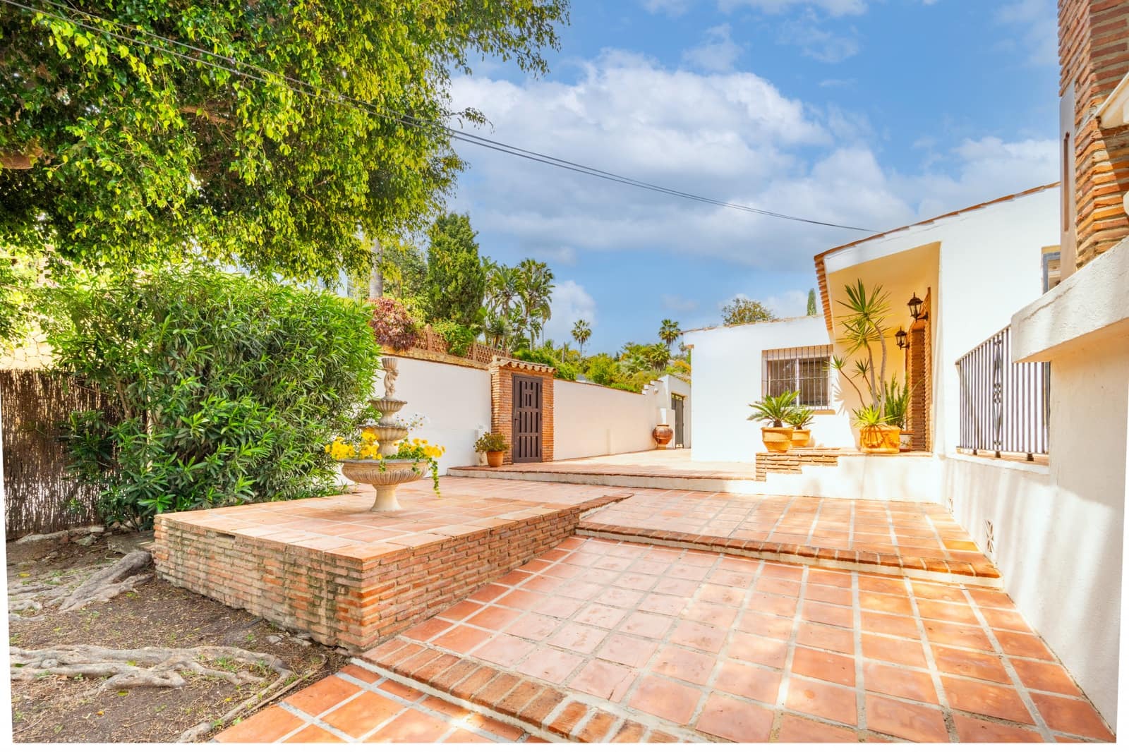 4 soverom Villa til salgs i Marbella med svømmebasseng garasje - € 1 350 000 (Ref: 9244342)