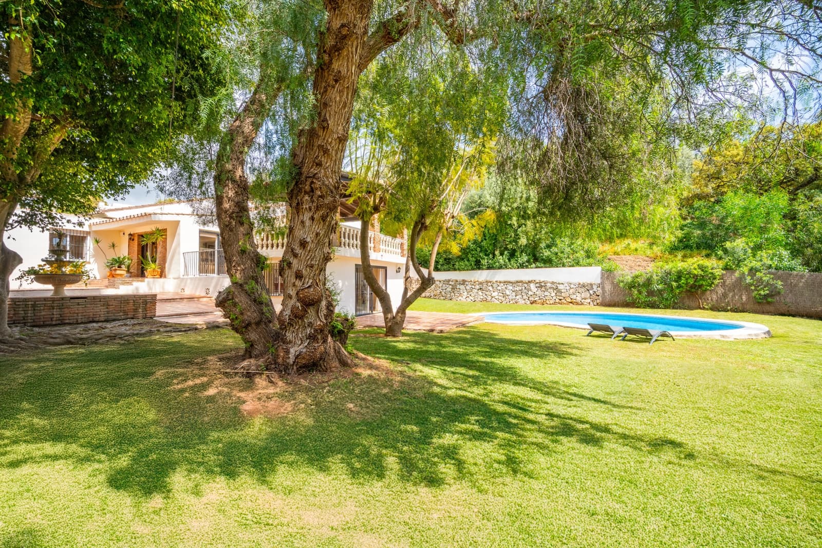 4 soverom Villa til salgs i Marbella med svømmebasseng garasje - € 1 350 000 (Ref: 9244342)