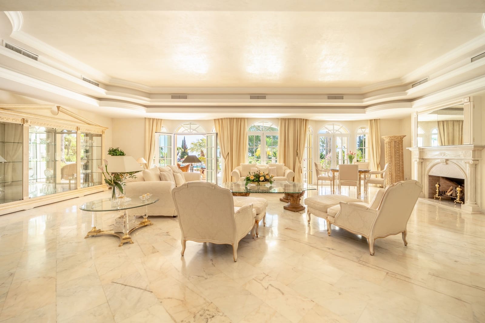 14 Zimmer Villa zu verkaufen in Marbella mit Pool Garage - 19.850.000 € (Ref: 9244343)