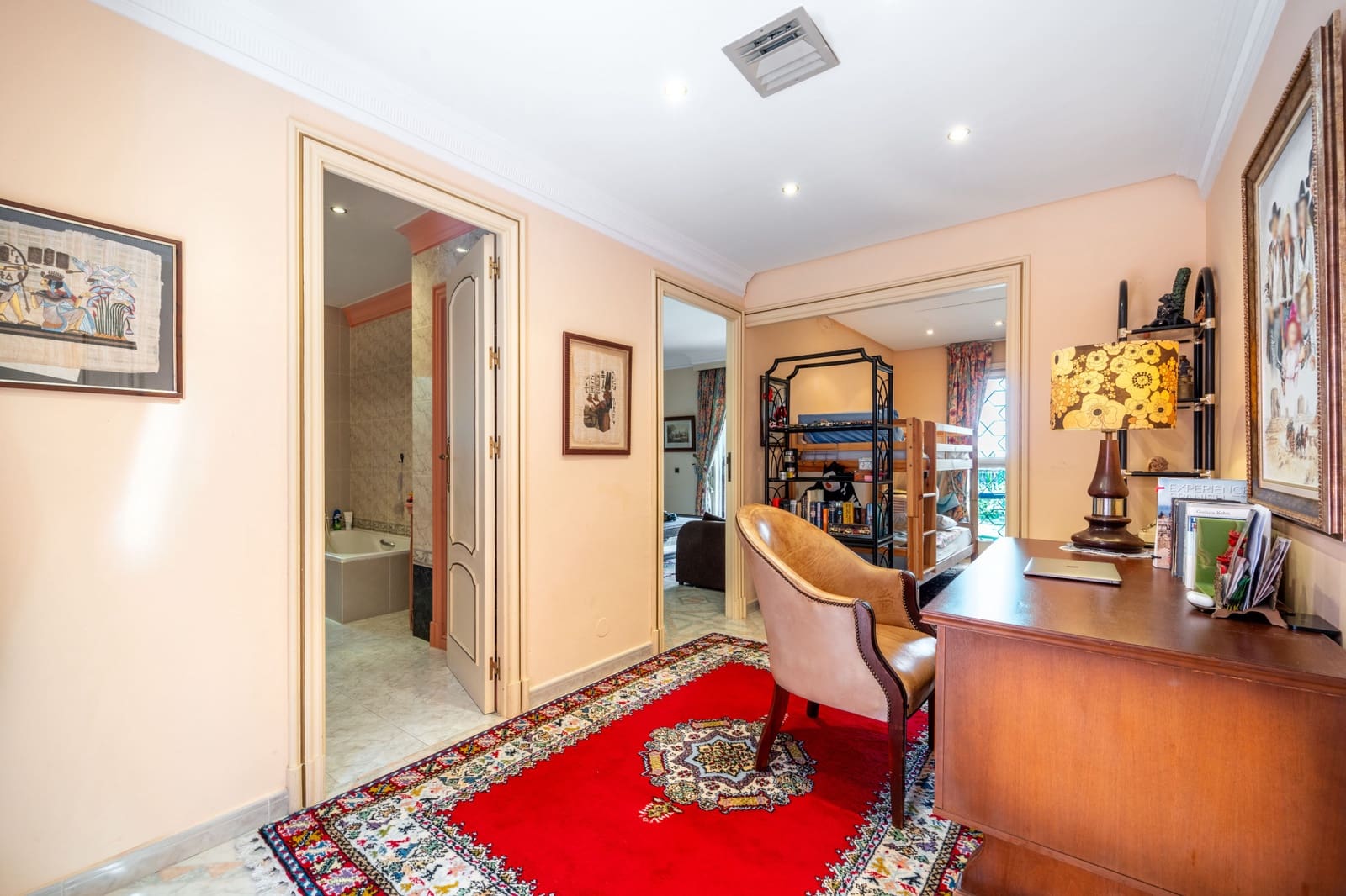 9 makuuhuone Huvila myytävänä paikassa New Golden Mile mukana uima-altaan 
autotalli - 15 000 000 € (Ref: 9244344)