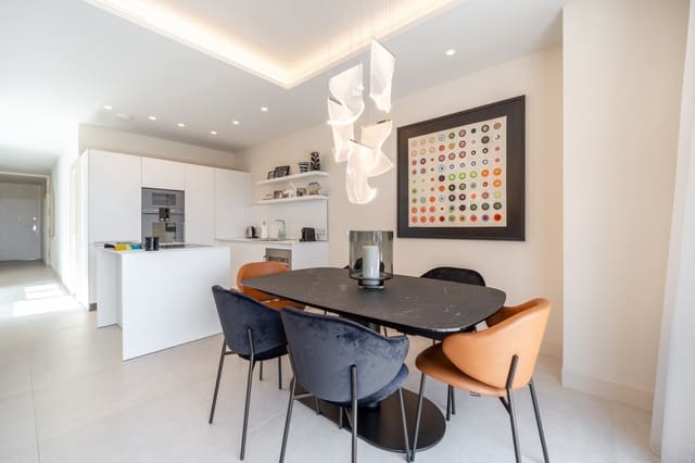 3 sypialnia Dom na sprzedaż w El Velerín, Estepona z basenem garażem - 3 450 000 € (Ref: 9244345)