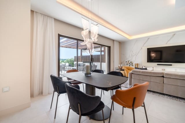 3 sypialnia Dom na sprzedaż w El Velerín, Estepona z basenem garażem - 3 450 000 € (Ref: 9244345)