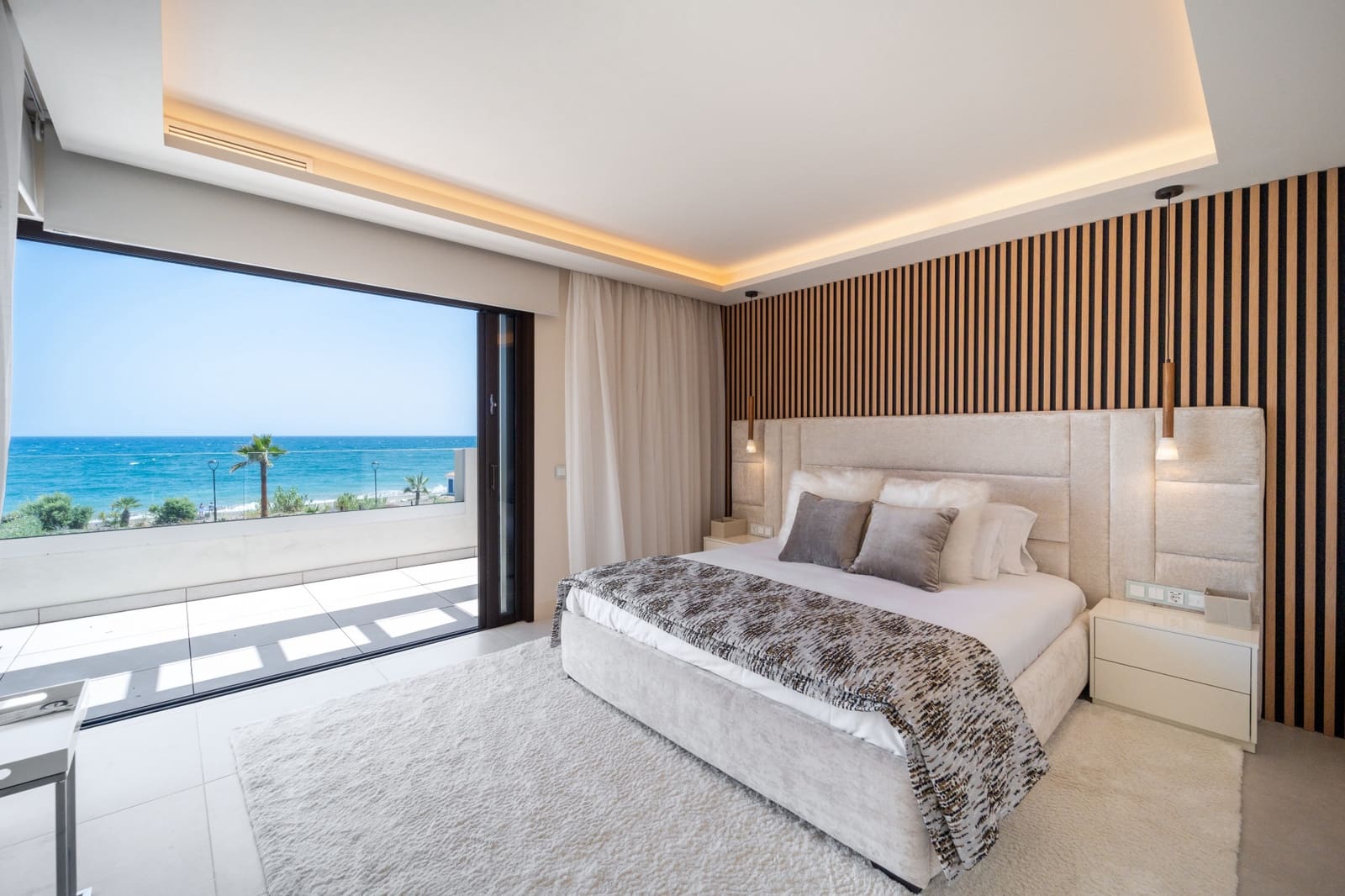 3 chambre Maison de Ville à vendre à Estepona avec piscine garage - 3 450 000 € (Ref: 9244345)