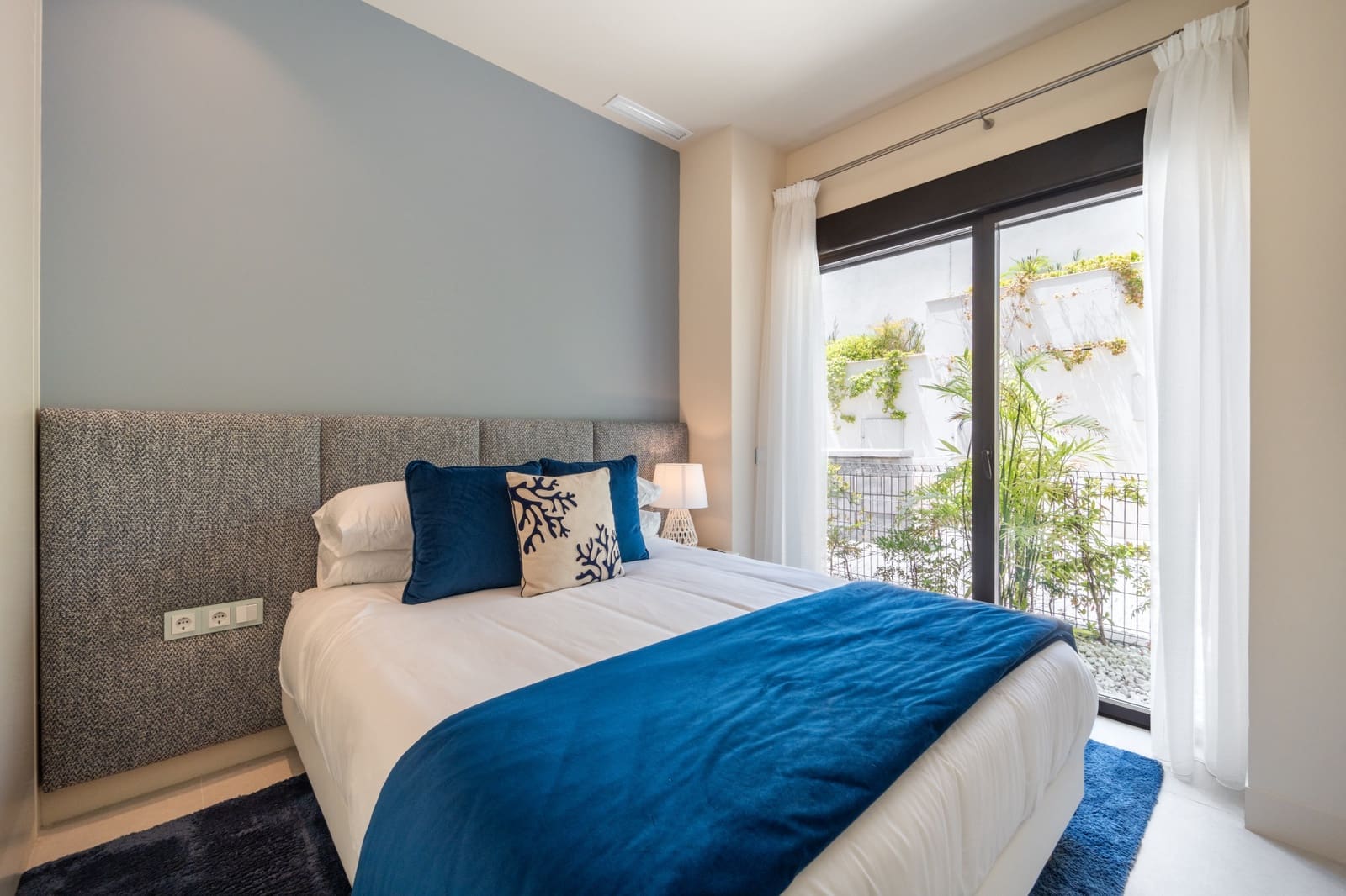 3 chambre Maison de Ville à vendre à Estepona avec piscine garage - 3 450 000 € (Ref: 9244345)