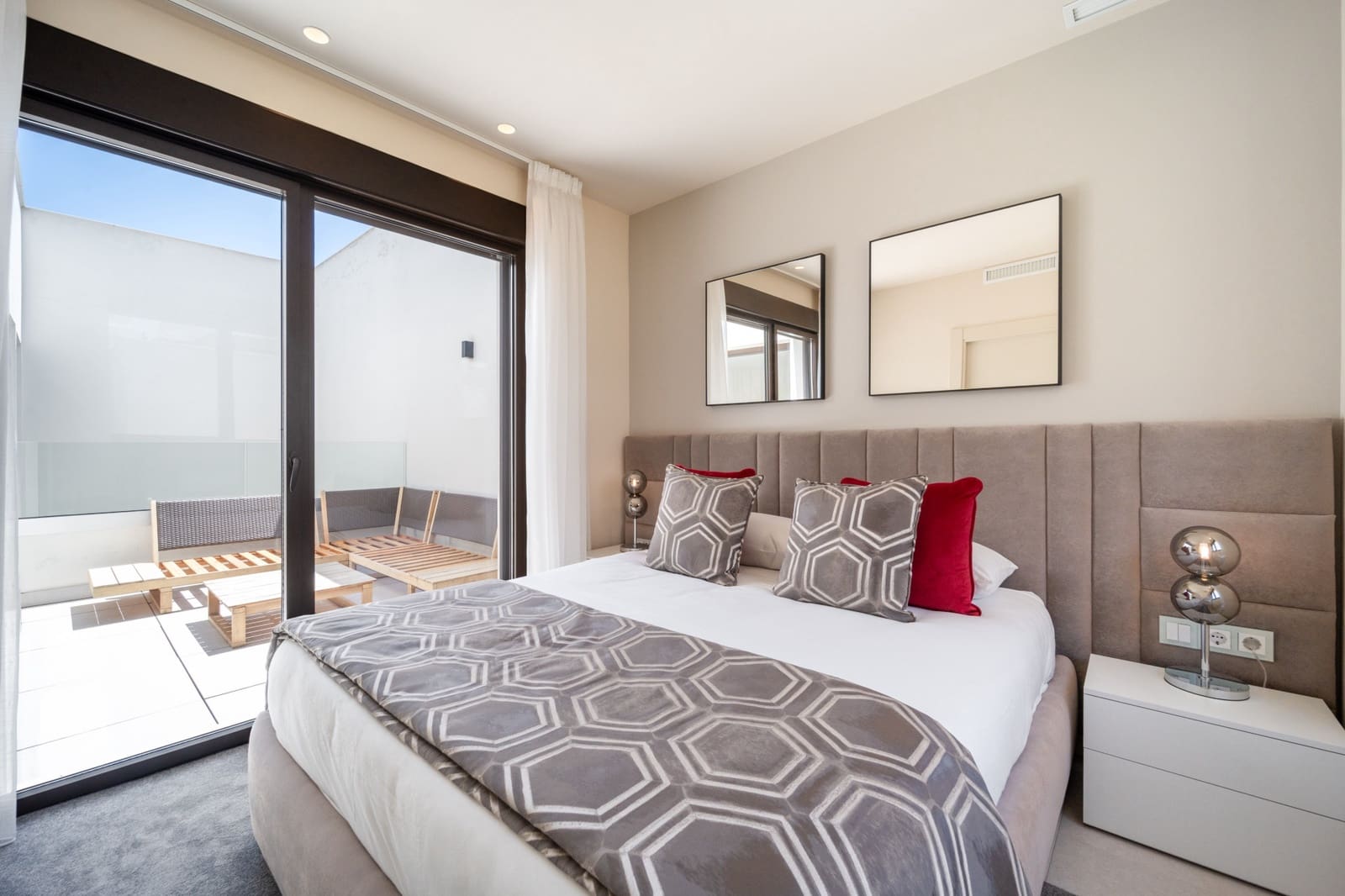 3 chambre Maison de Ville à vendre à Estepona avec piscine garage - 3 450 000 € (Ref: 9244345)