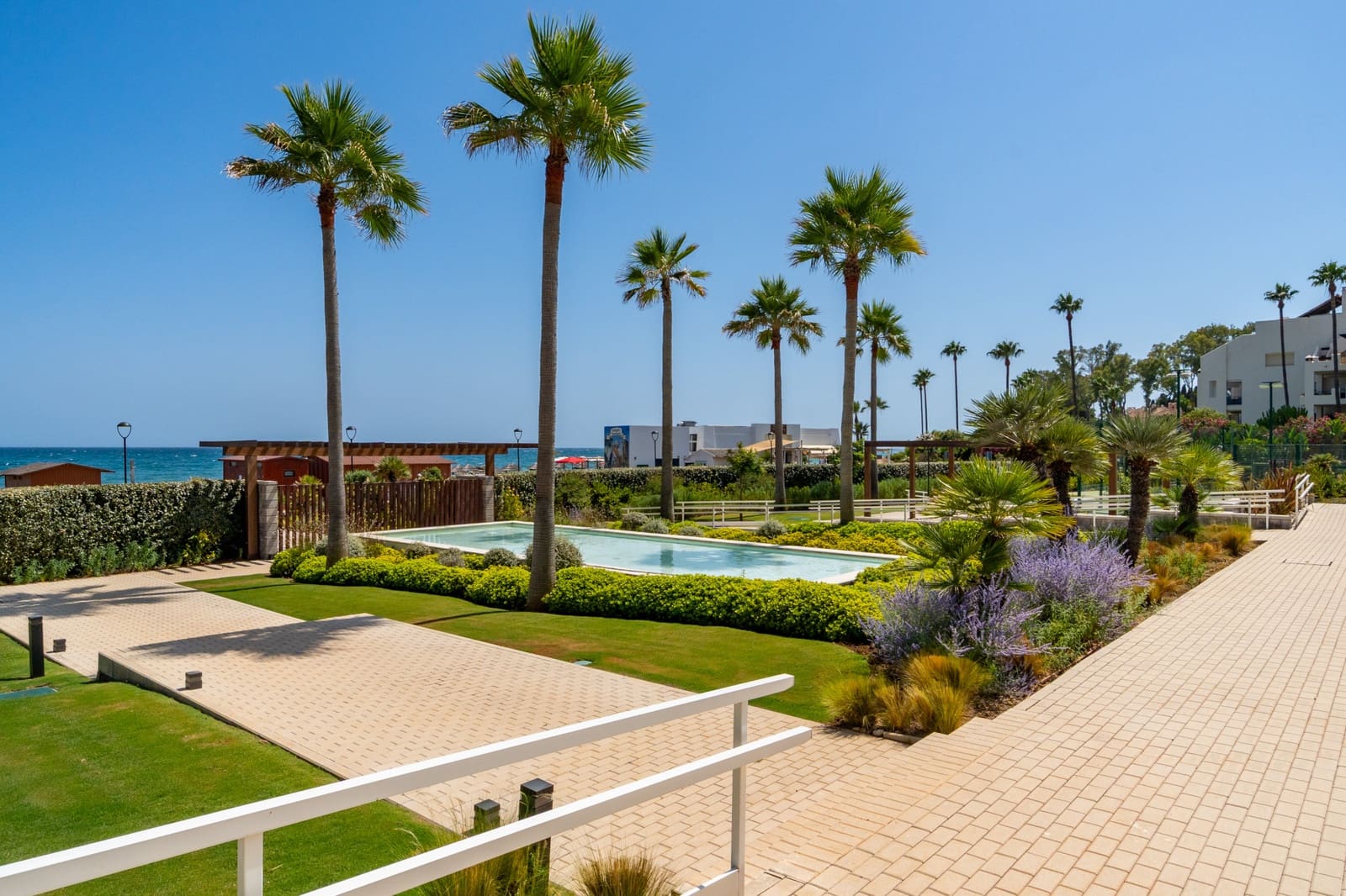 3 chambre Maison de Ville à vendre à Estepona avec piscine garage - 3 450 000 € (Ref: 9244345)