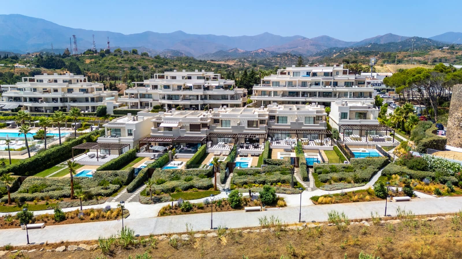 3 chambre Maison de Ville à vendre à Estepona avec piscine garage - 3 450 000 € (Ref: 9244345)