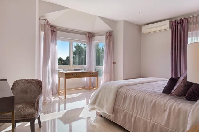 6 sypialnia Willa na sprzedaż w Guadalmina Baja, Marbella z basenem garażem - 3 250 000 € (Ref: 9245783)