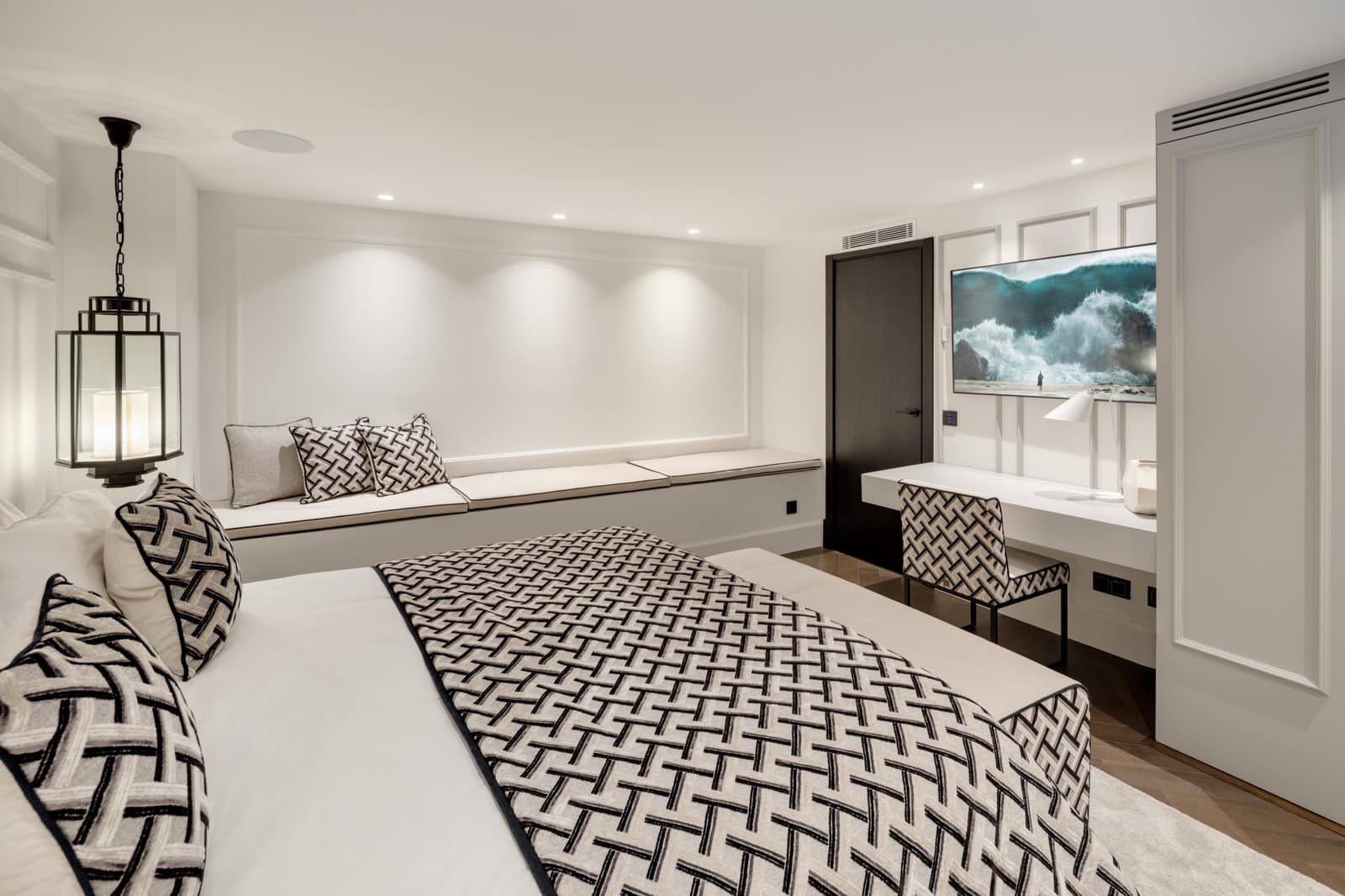 6 makuuhuone Huvila myytävänä paikassa Nueva Andalucia mukana uima-altaan 
autotalli - 5 850 000 € (Ref: 9245784)