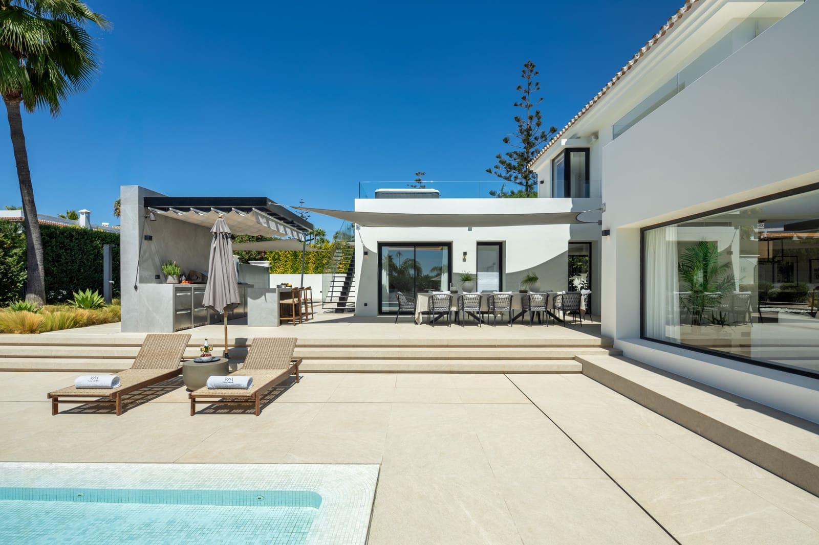 6 camera da letto Villa in vendita in Nueva Andalucia con piscina garage - 5.850.000 € (Rif: 9245784)