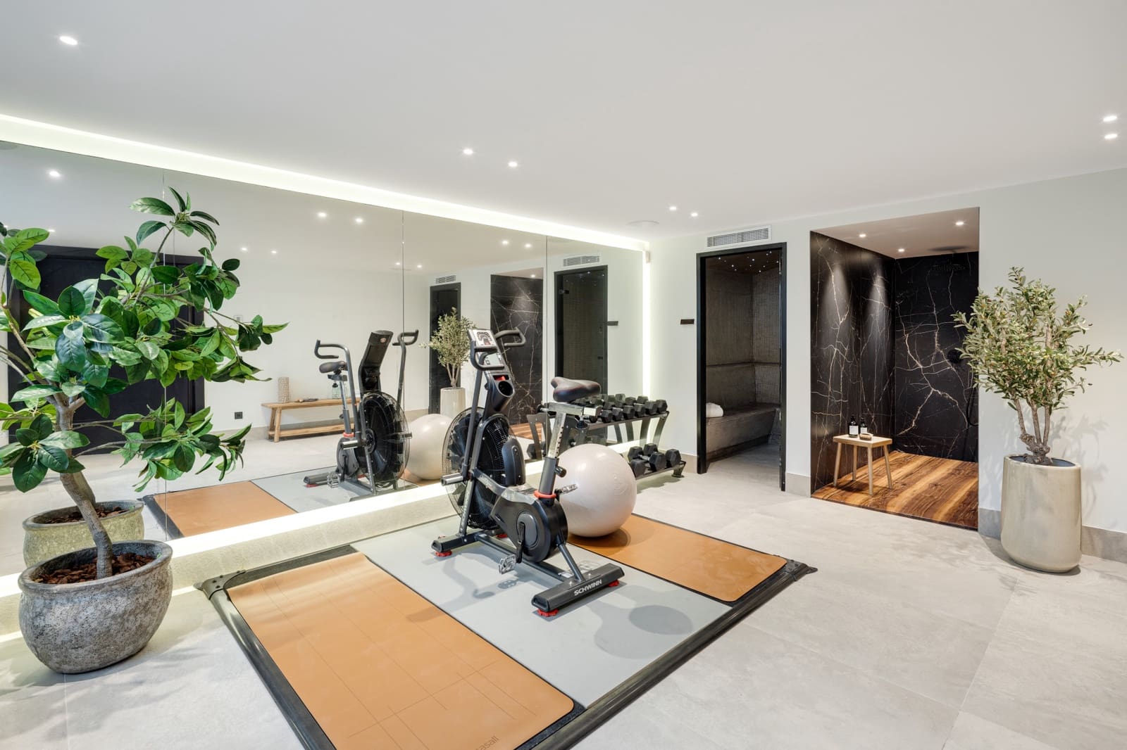 6 camera da letto Villa in vendita in Nueva Andalucia con piscina garage - 5.850.000 € (Rif: 9245784)
