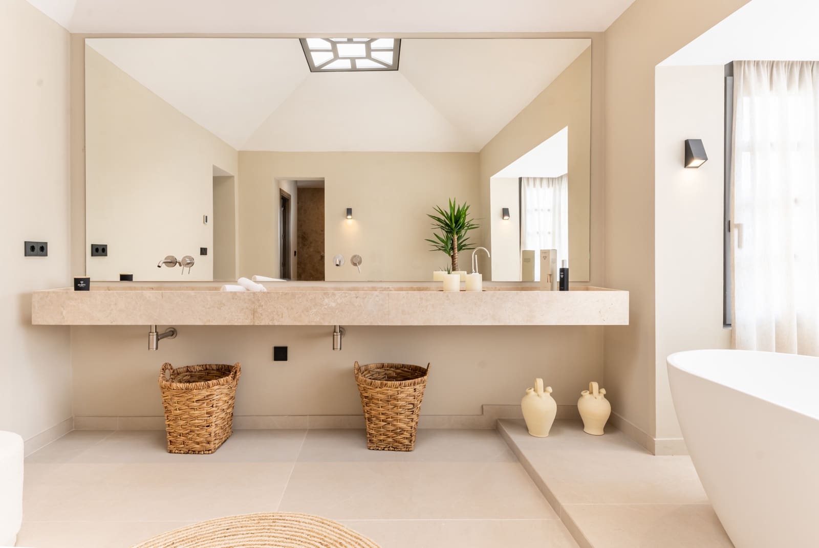 5 makuuhuone Huvila myytävänä paikassa Marbella mukana uima-altaan 
autotalli - 3 800 000 € (Ref: 9245785)