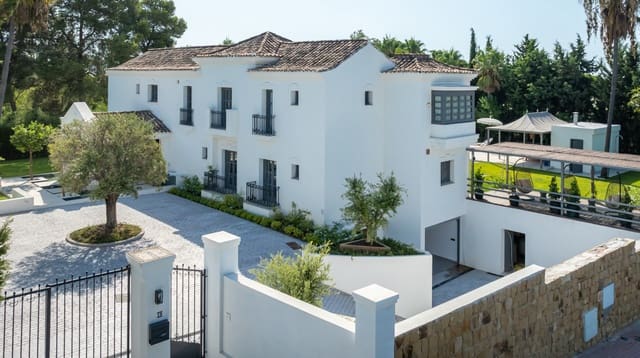 5 sypialnia Willa na sprzedaż w Marbella z basenem garażem - 3 800 000 € (Ref: 9245785)