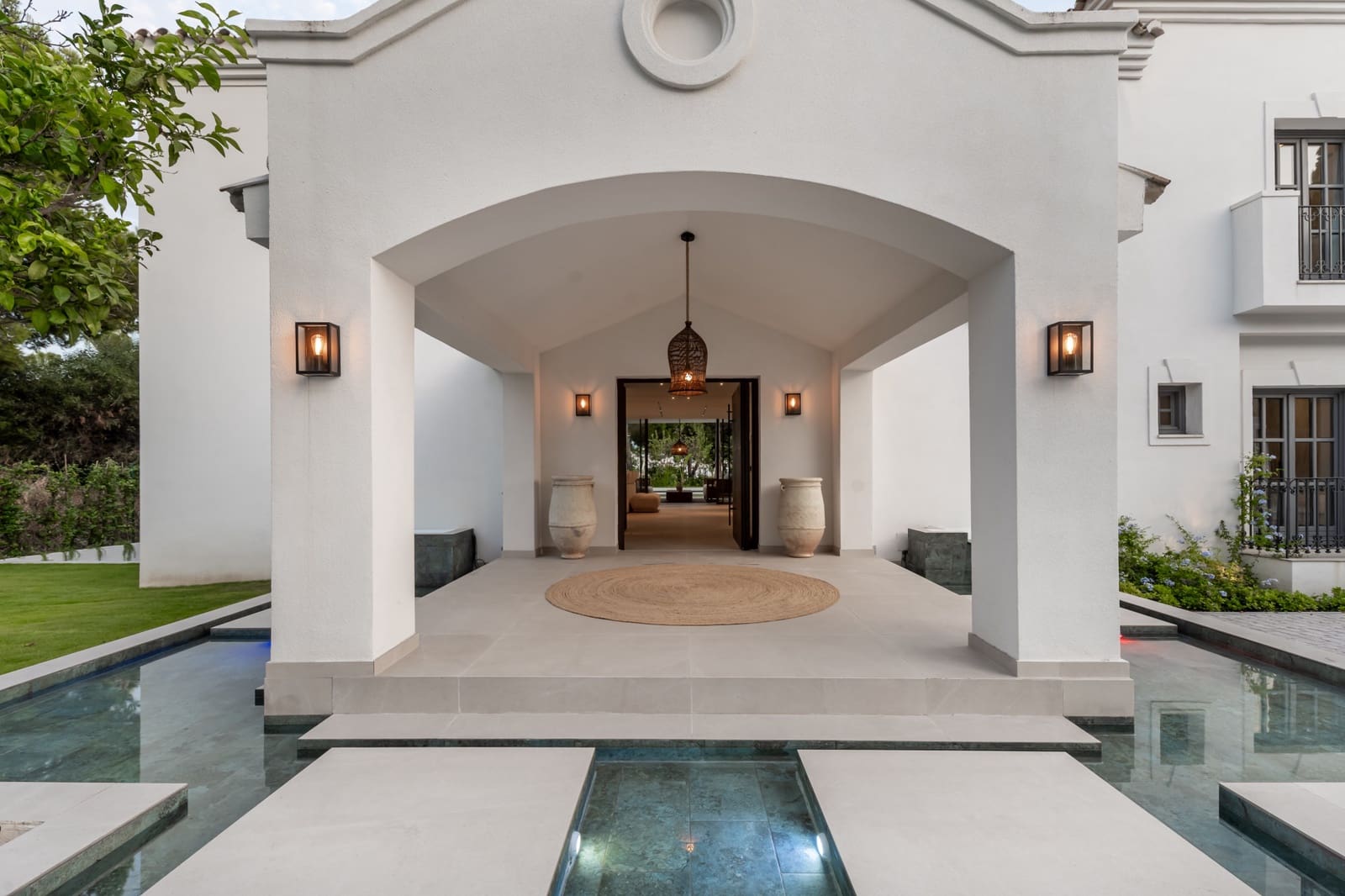 5 bedroom Villa for sale in Marbella with pool garage - € 3,800,000 (Ref: 9245785)