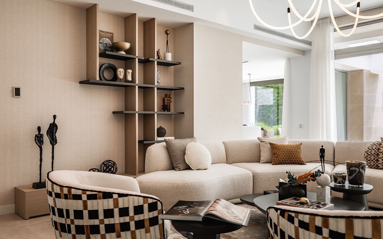 5 Zimmer Villa zu verkaufen in New Golden Mile mit Pool Garage - 2.495.000 € (Ref: 9245786)