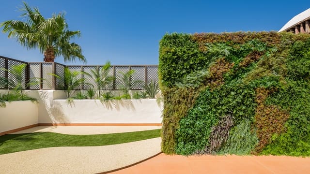 3 quarto Penthouse para venda em Estepona com piscina garagem - 2 695 000 € (Ref: 9245788)