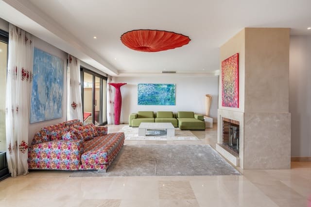 3 soveværelse Lejlighed til salg i Puerto Banus, Marbella med swimmingpool garage - € 6.900.000 (Ref: 9245792)