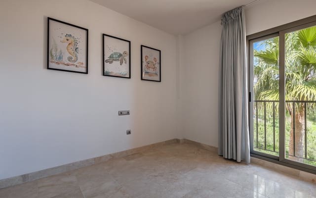 3 soveværelse Penthouse til salg i Benahavís med swimmingpool - € 795.000 (Ref: 9245796)