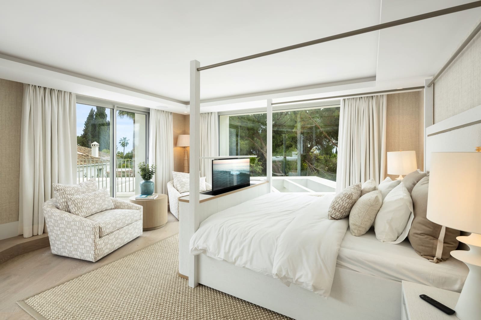 6 bedroom Villa for sale in Marbella with pool garage - € 8,950,000 (Ref: 9245797)