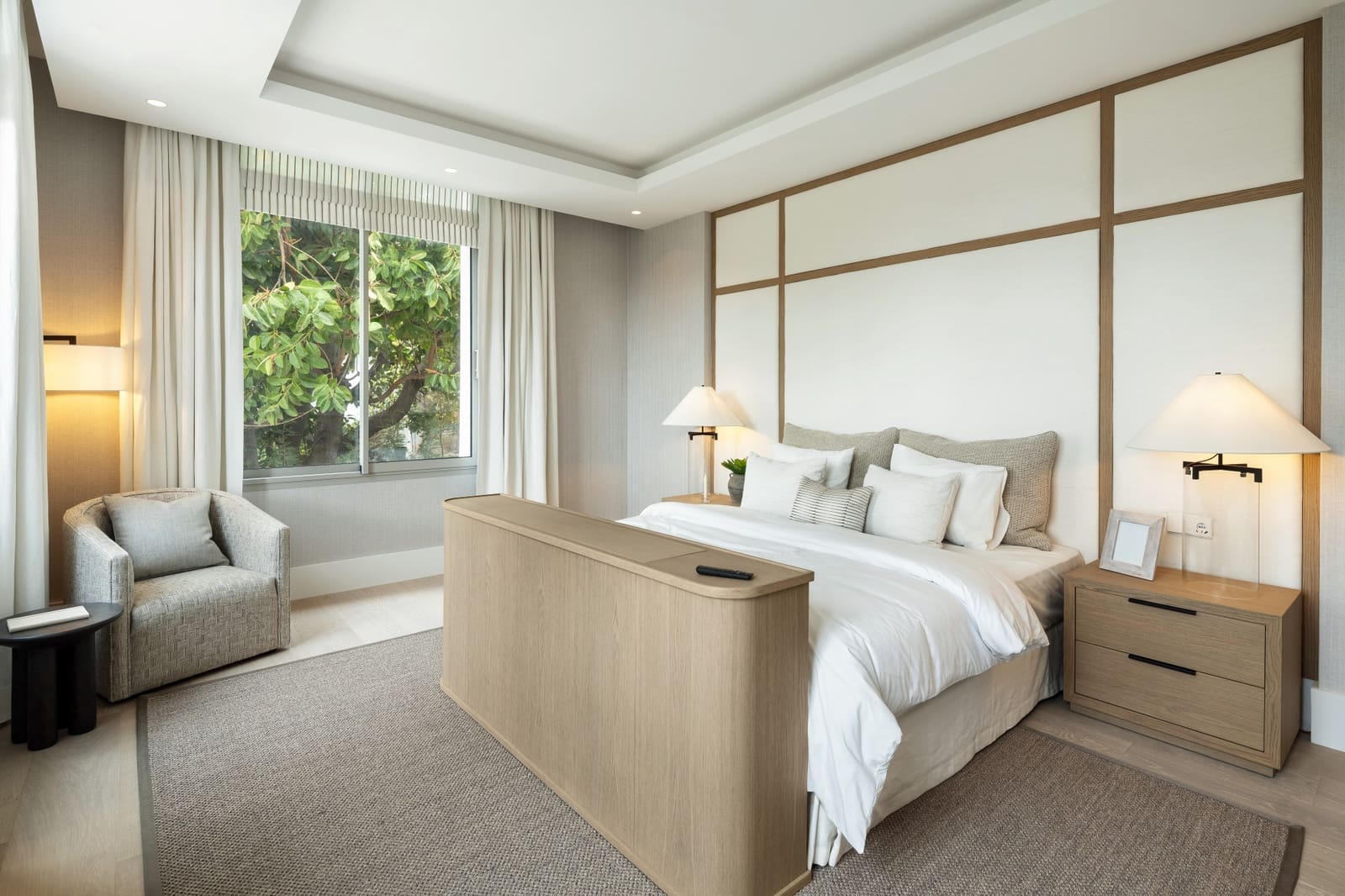 6 bedroom Villa for sale in Marbella with pool garage - € 8,950,000 (Ref: 9245797)