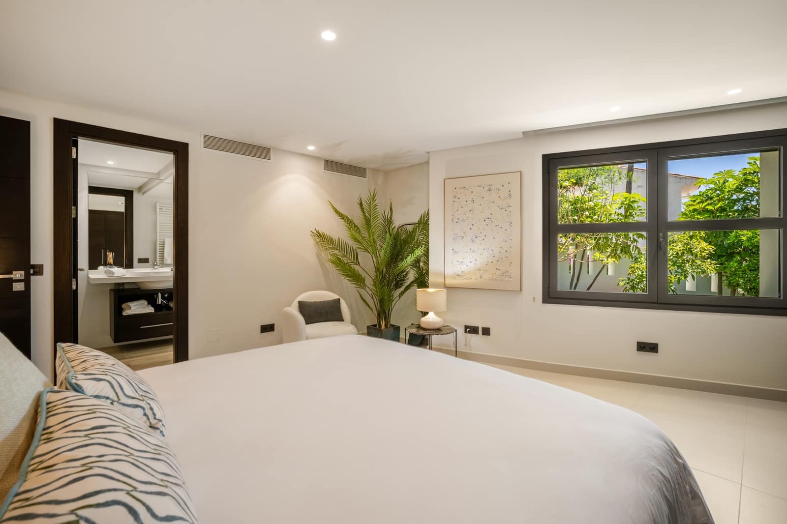 5 sypialnia Willa na sprzedaż w Marbella z basenem garażem - 6 995 000 € (Ref: 9245798)