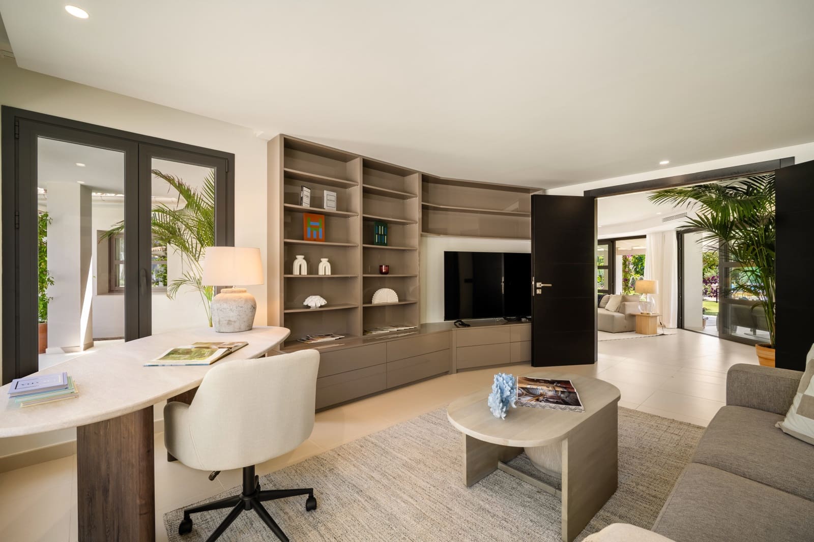 5 sypialnia Willa na sprzedaż w Marbella z basenem garażem - 6 995 000 € (Ref: 9245798)