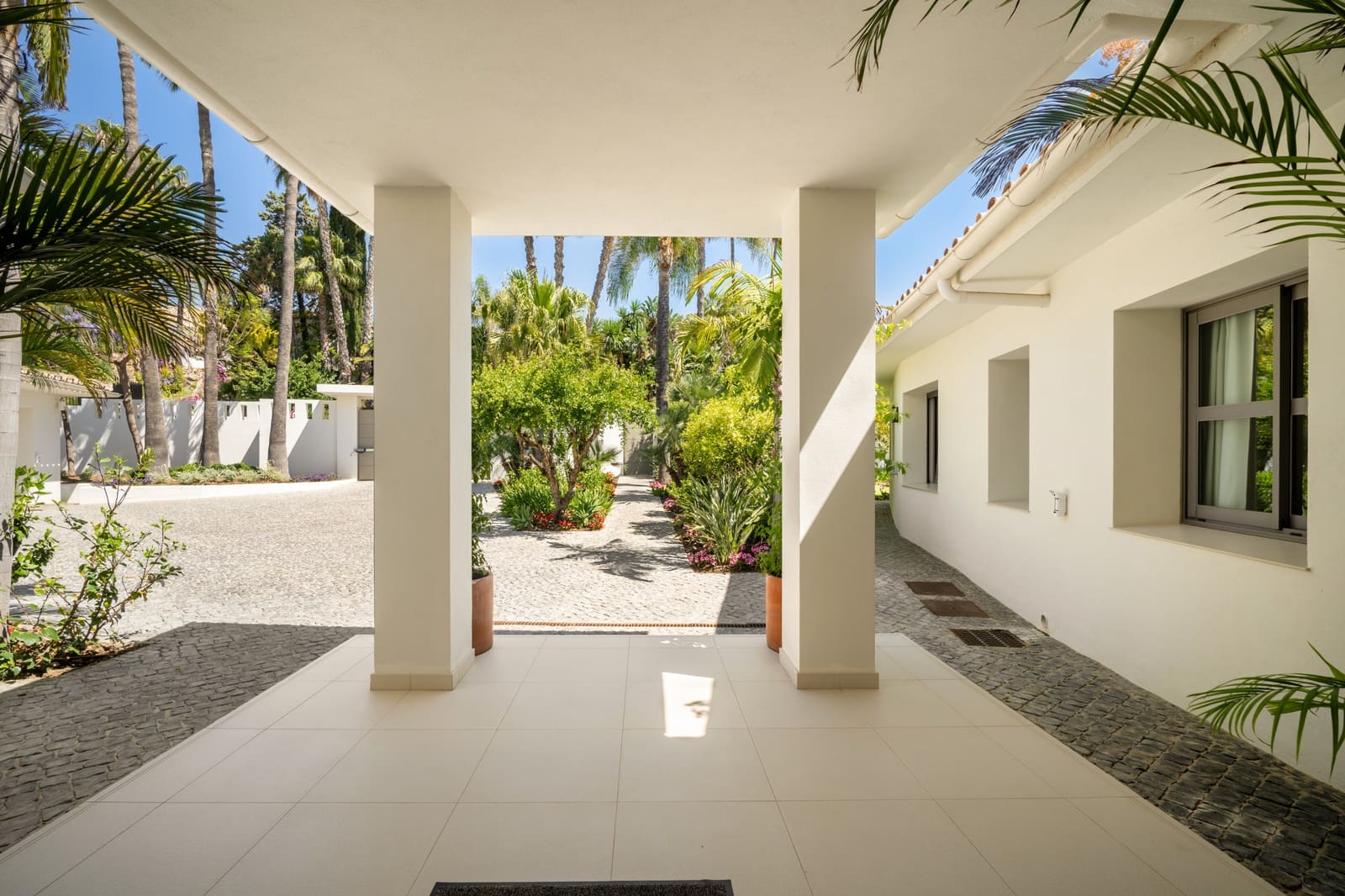 5 sypialnia Willa na sprzedaż w Marbella z basenem garażem - 6 995 000 € (Ref: 9245798)