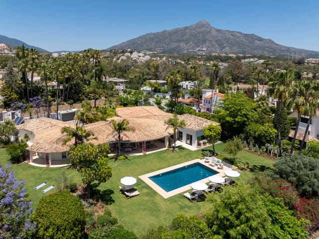 Chalet de 5 habitaciones en Marbella en venta con piscina garaje - 6.995.000 € (Ref: 9245798)